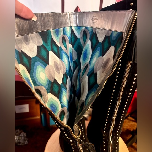 Anne Klein Not Me GORGEOUS Black Suede Full Zip Heeled Knee Boots Sz 7.5​​ - Picture 5 of 7